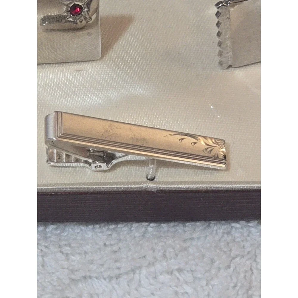 Vintage Crown Silvertone Cufflinks And Tie Clip Set